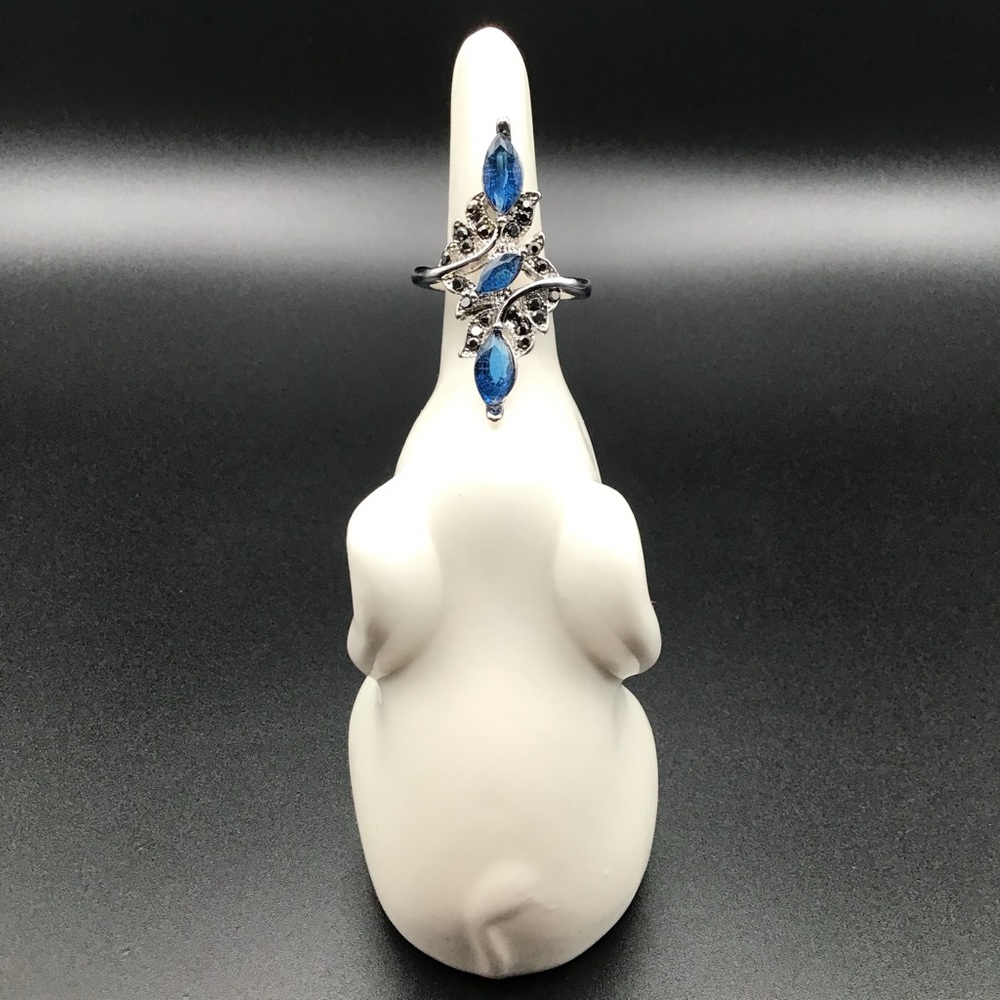SOLD Blue Rhinestone Cocktail Ring - Picture 2 of 4